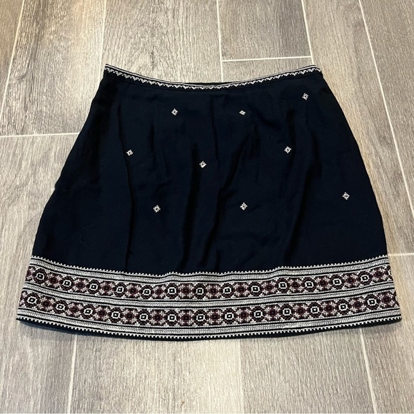 Women's Madewell Black & Maroon Embroidered Mini Skirt - Picture 6 of 8
